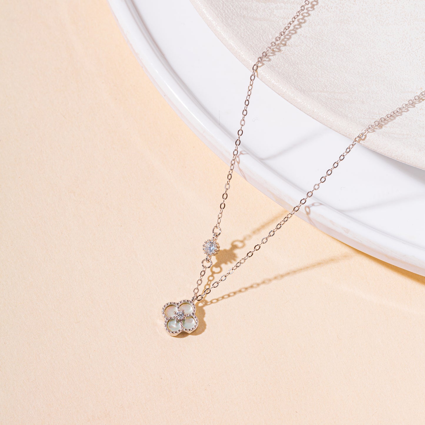 White Mother of Pearl Clover Necklace